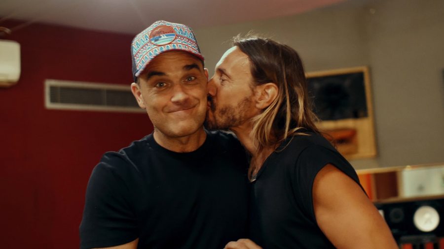 Bob Sinclar FT Robbie Williams in “Electrico Romantico”